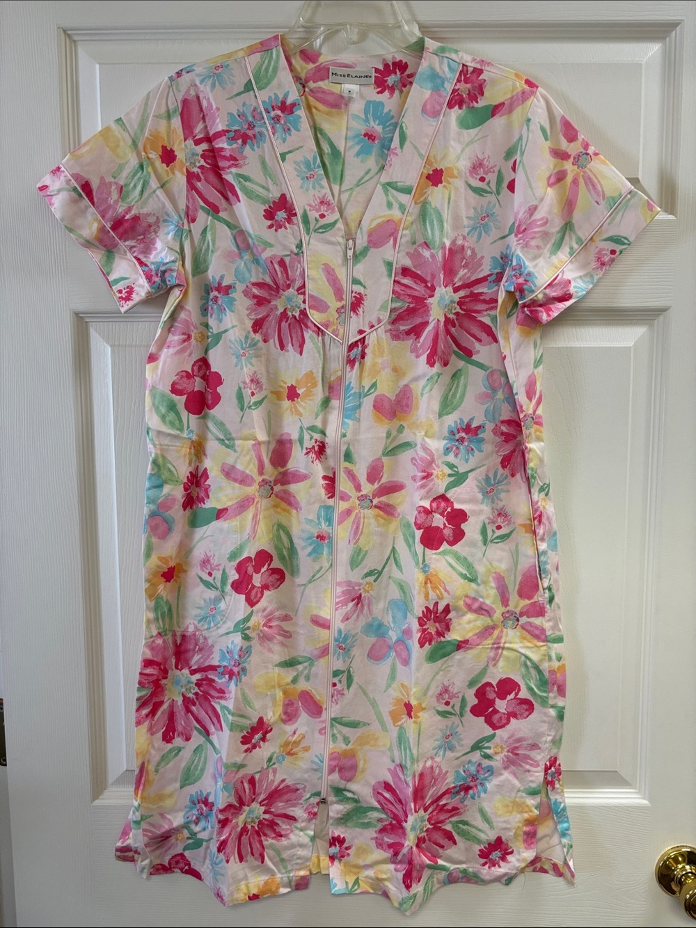 Miss Elaine Pink Multi Floral Zip Robe
